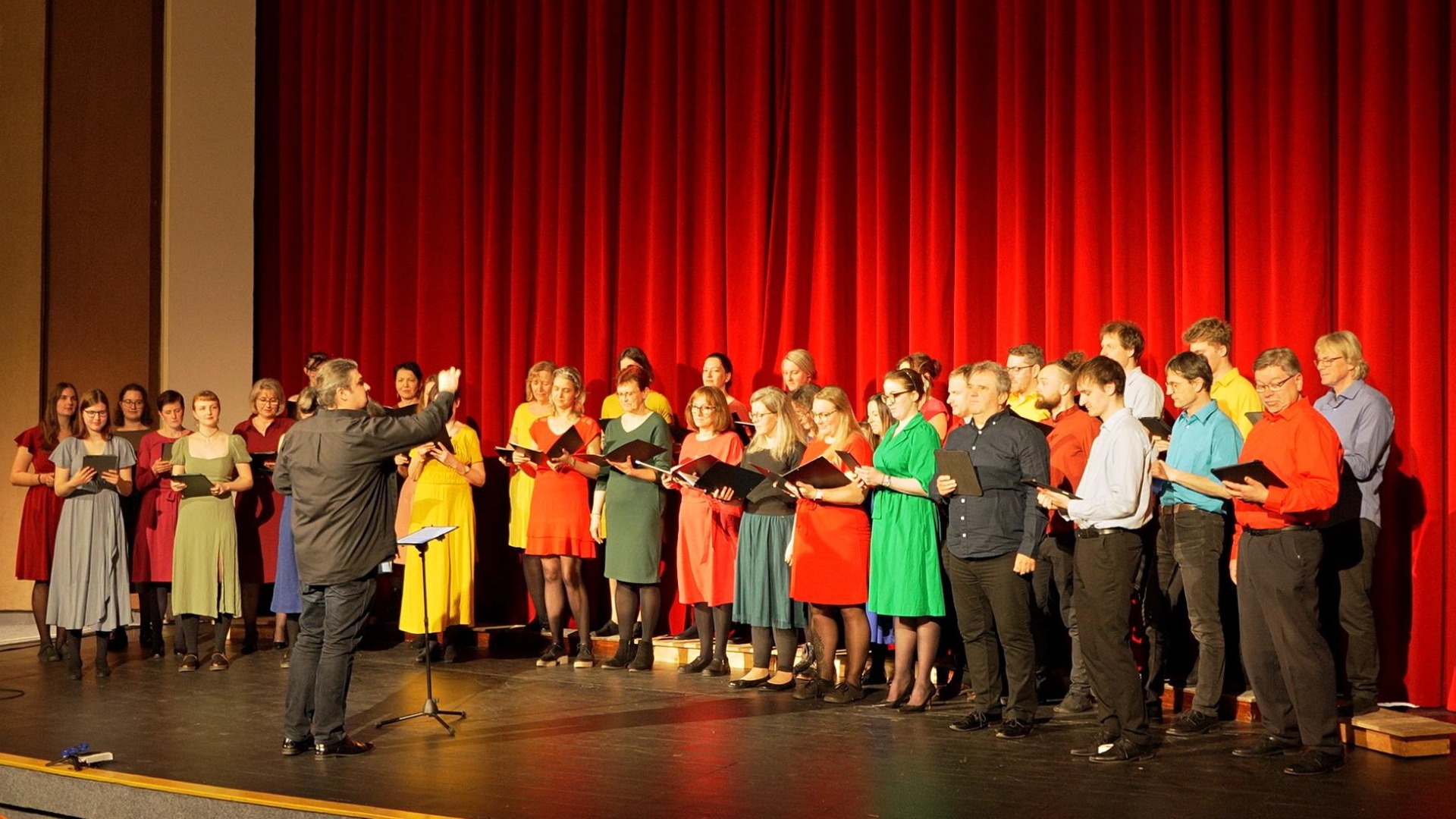 Noc divadel v DON v Táboře